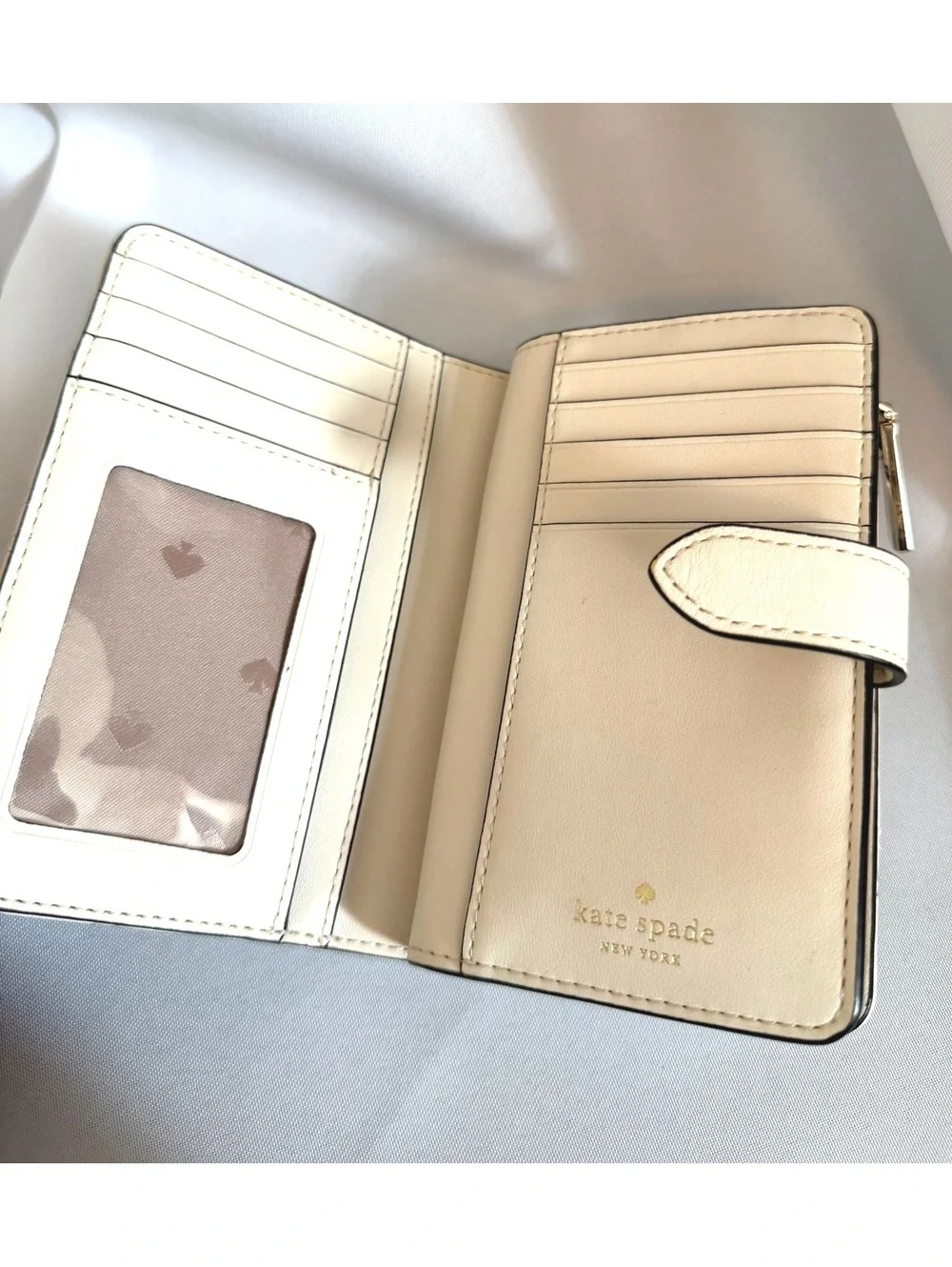 Kate Spade New York Quilted Leather Medium Wallet Cream/Ivory